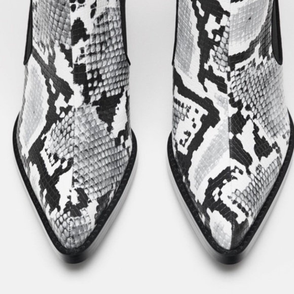 ✨ZARA✨Snake Print Pointed Boots - Picture 4 of 11